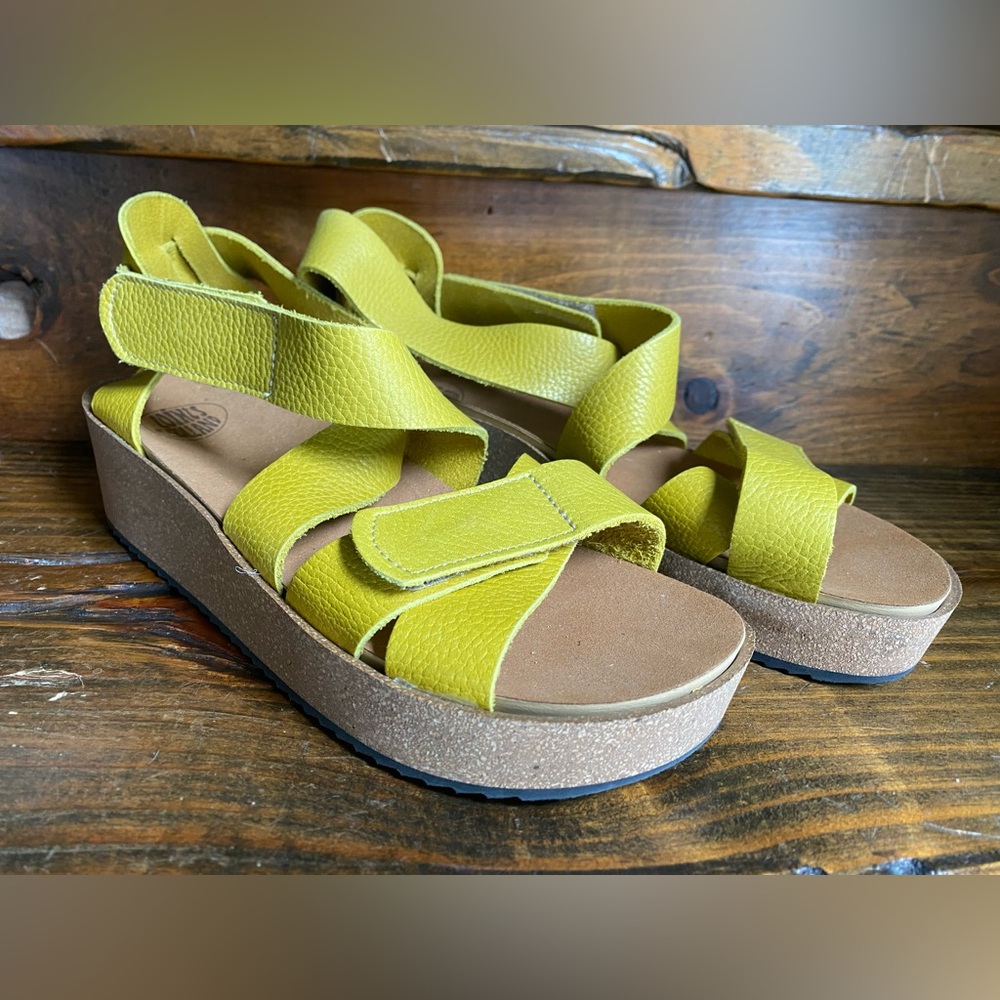 Wedge Platform Sandals in Chartreuse - Women